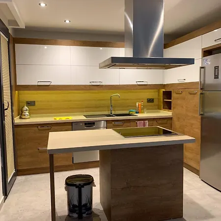 Oezel Havuzlu Luex